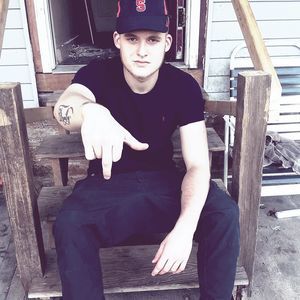 Meet your Posher, Max